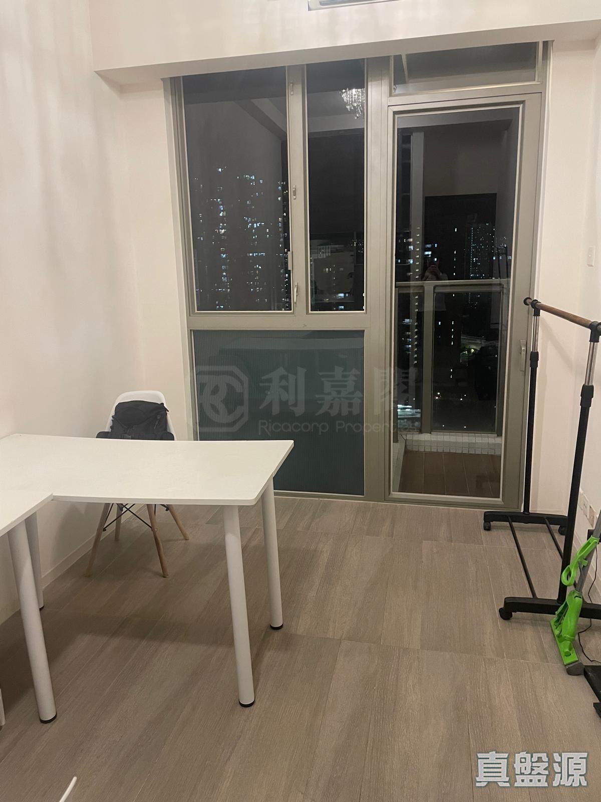 T PLUS Very High Floor Zone Flat 8 Tuen Mun