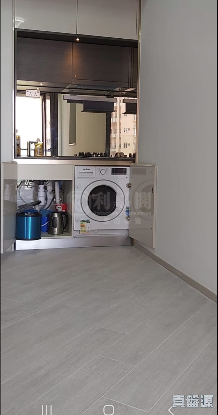 THE ROYALE PHASE 2 STARFRONT ROYALE - Tower 2 High Floor Zone Flat 6 Sham Tseng/Castle Peak Road