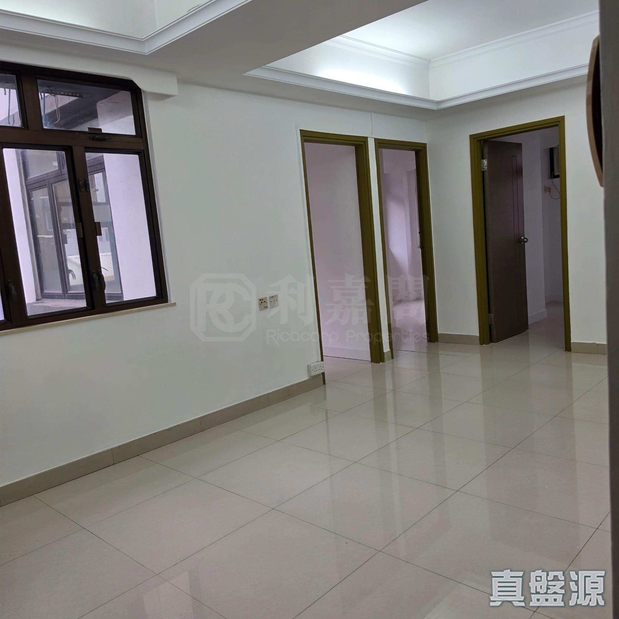 YUET ON BUILDING Medium Floor Zone Tai Wai