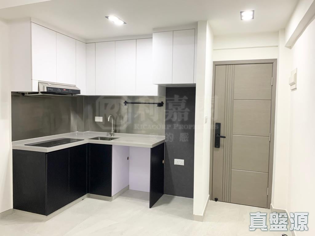 YEN DACK BUILDING Very High Floor Zone Flat E North Point/North Point Mid-Levels