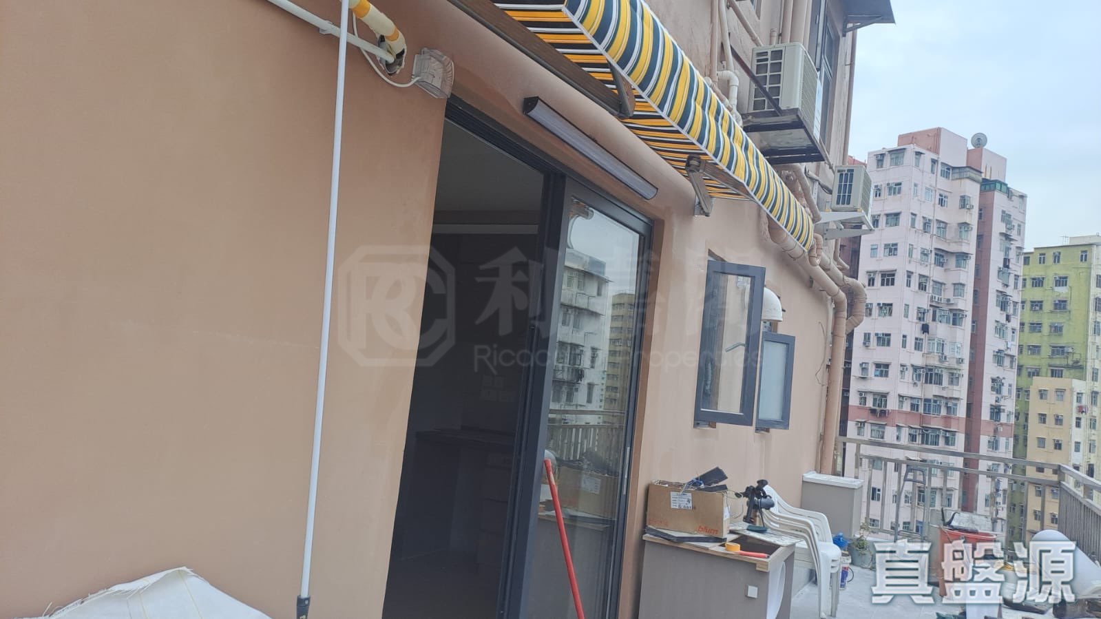 金石樓 極高層 L室 葵涌