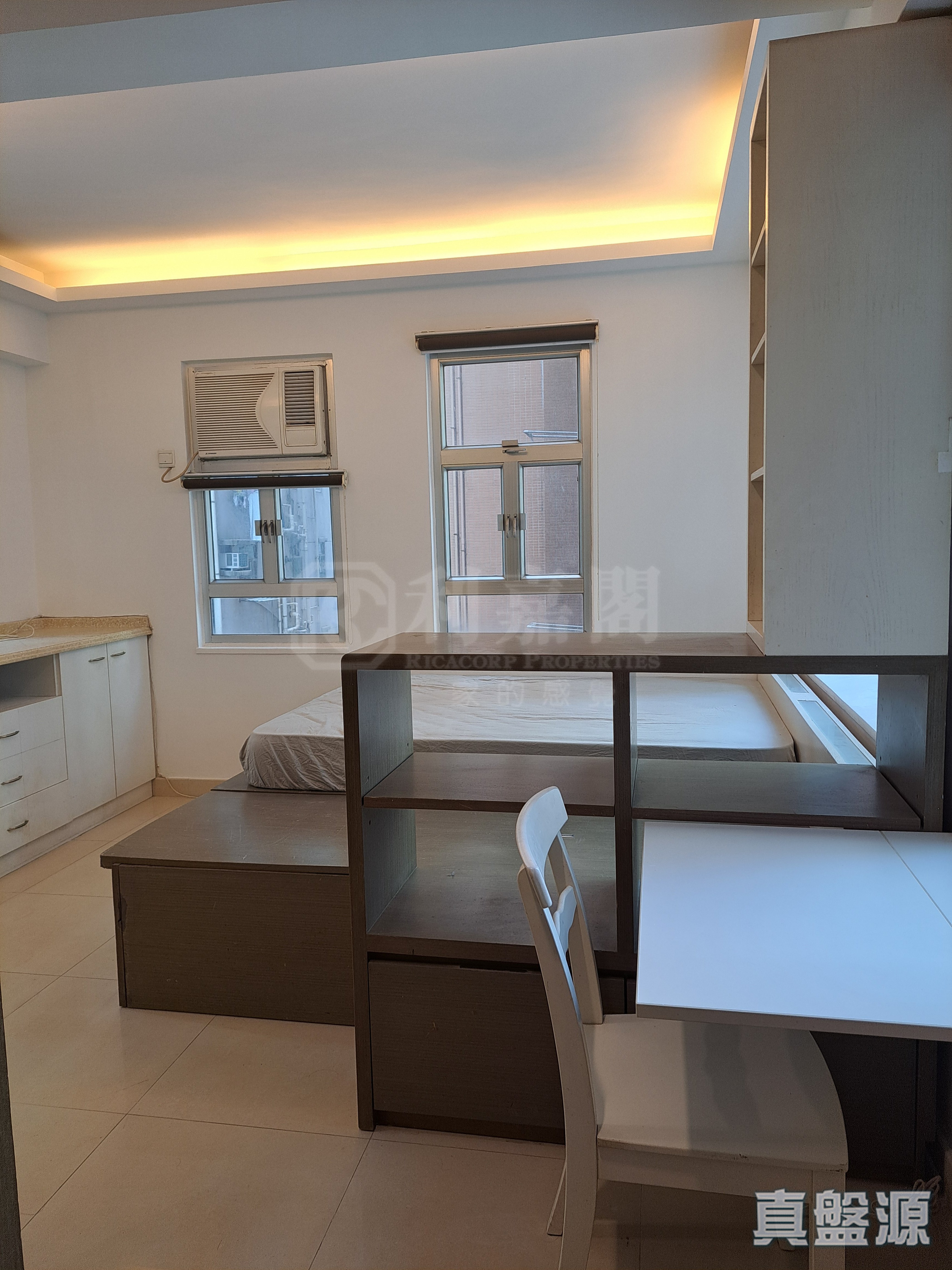 KA HING BUILDING Medium Floor Zone Flat D North Point/North Point Mid-Levels