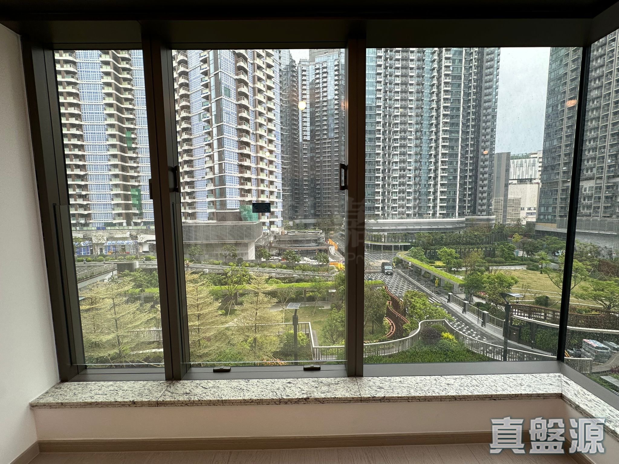 THE SOUTHSIDE PHASE 3B BLUE COAST - Tower 2 (2b) Low Floor Zone Flat G Wong Chuk Hang/Sham Wan