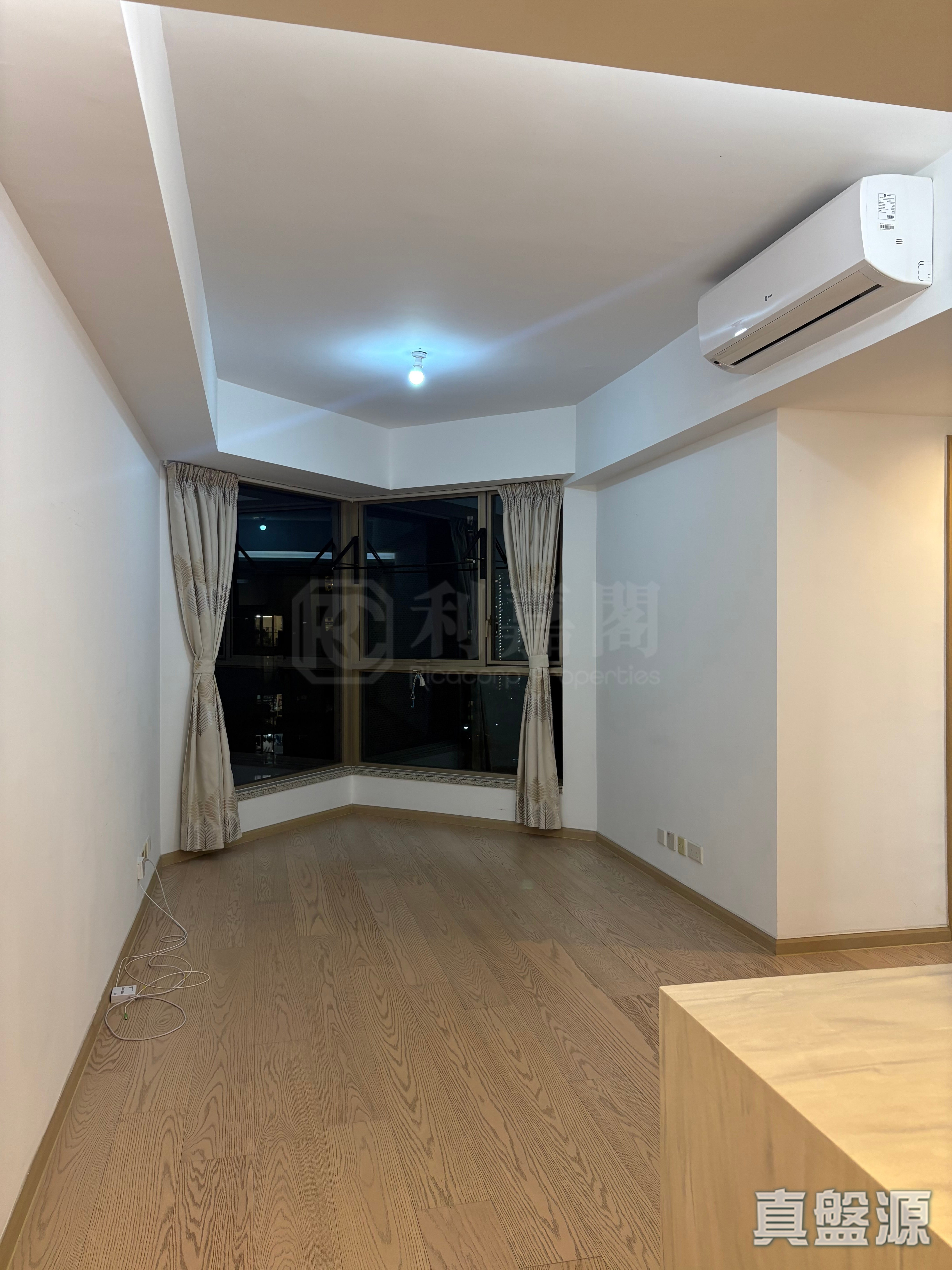 SEASIDE SONATA TOWER 3 High Floor Zone Flat D West Kowloon