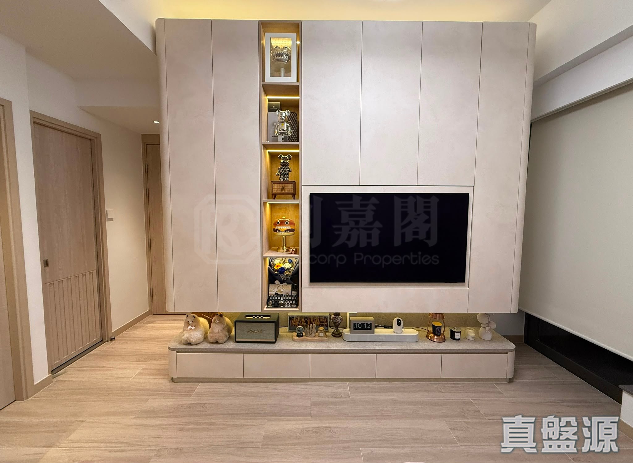 JLOFT Flat E West Kowloon