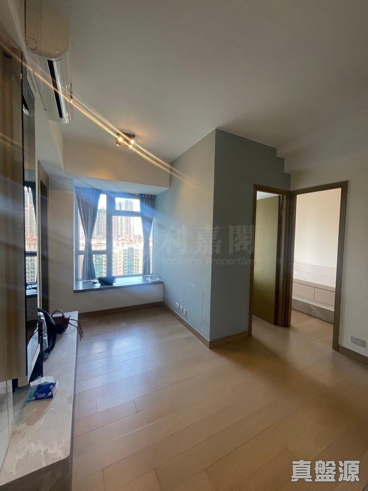 THE REACH TOWER 2 High Floor Zone Flat E Yuen Long