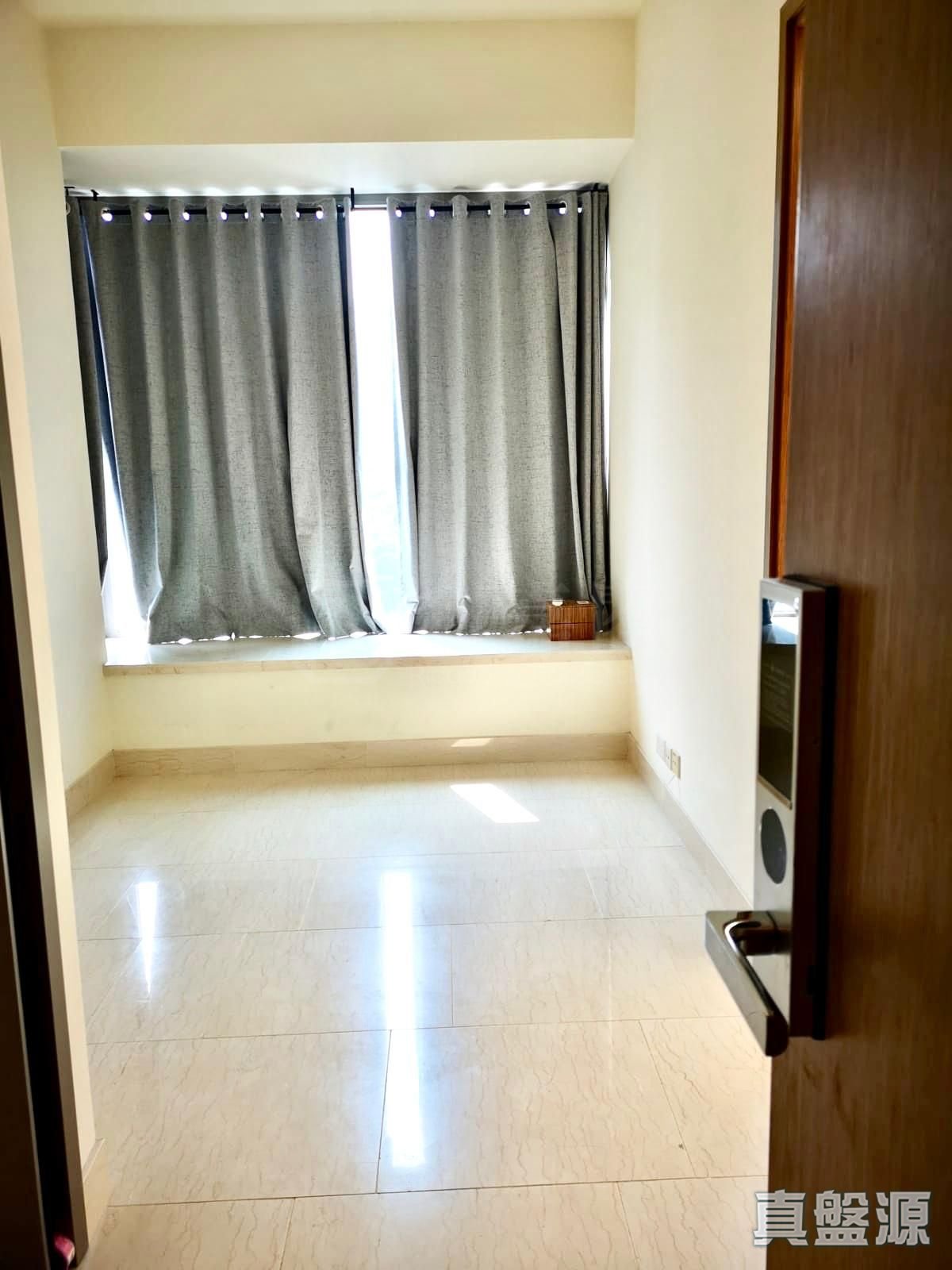 I‧UNIQ RESIDENCE Very High Floor Zone Flat C Sai Wan Ho/Shau Kei Wan
