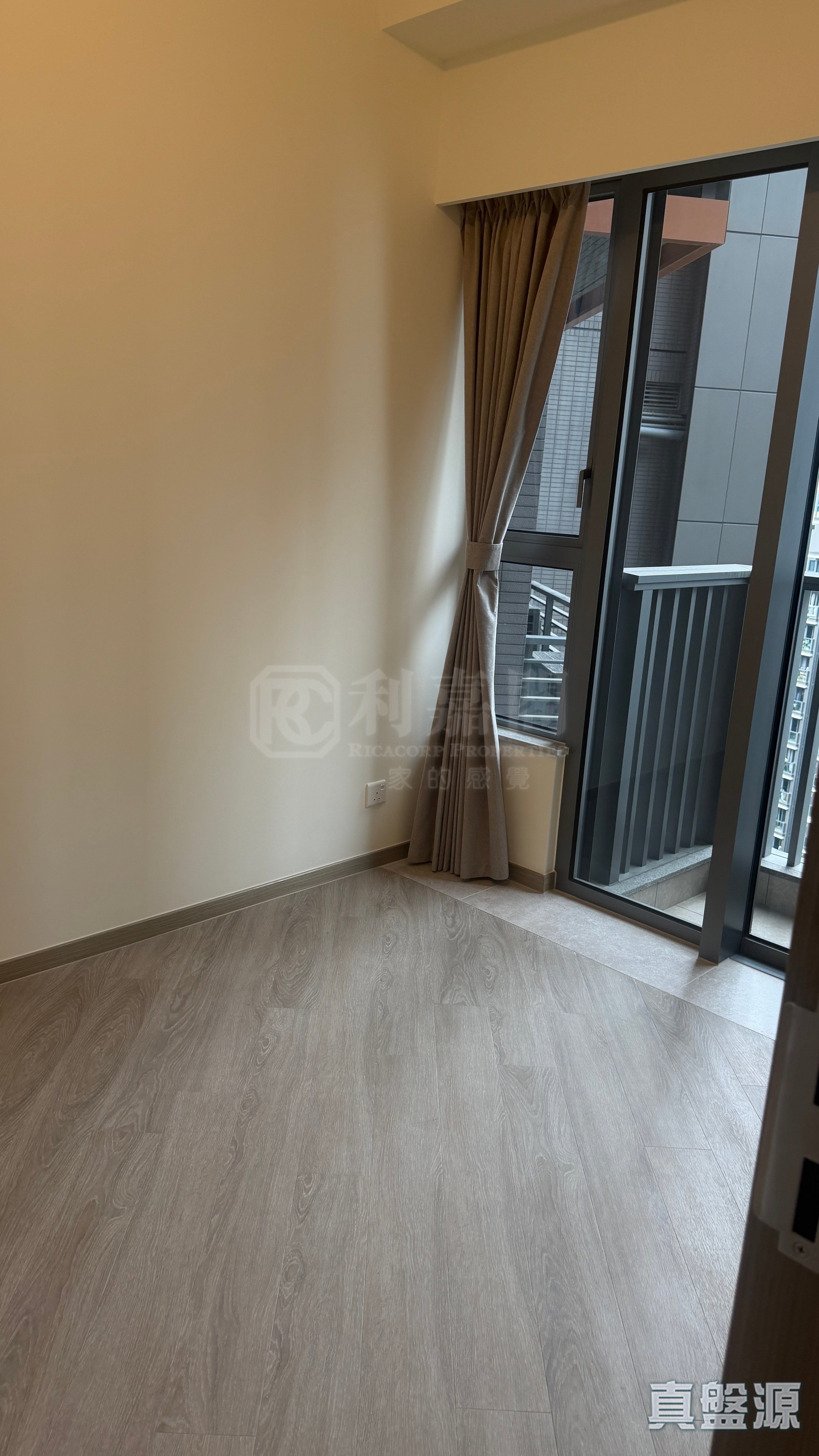 NOVO LAND 2A期 Charlot 1B座 高層 H室 屯門