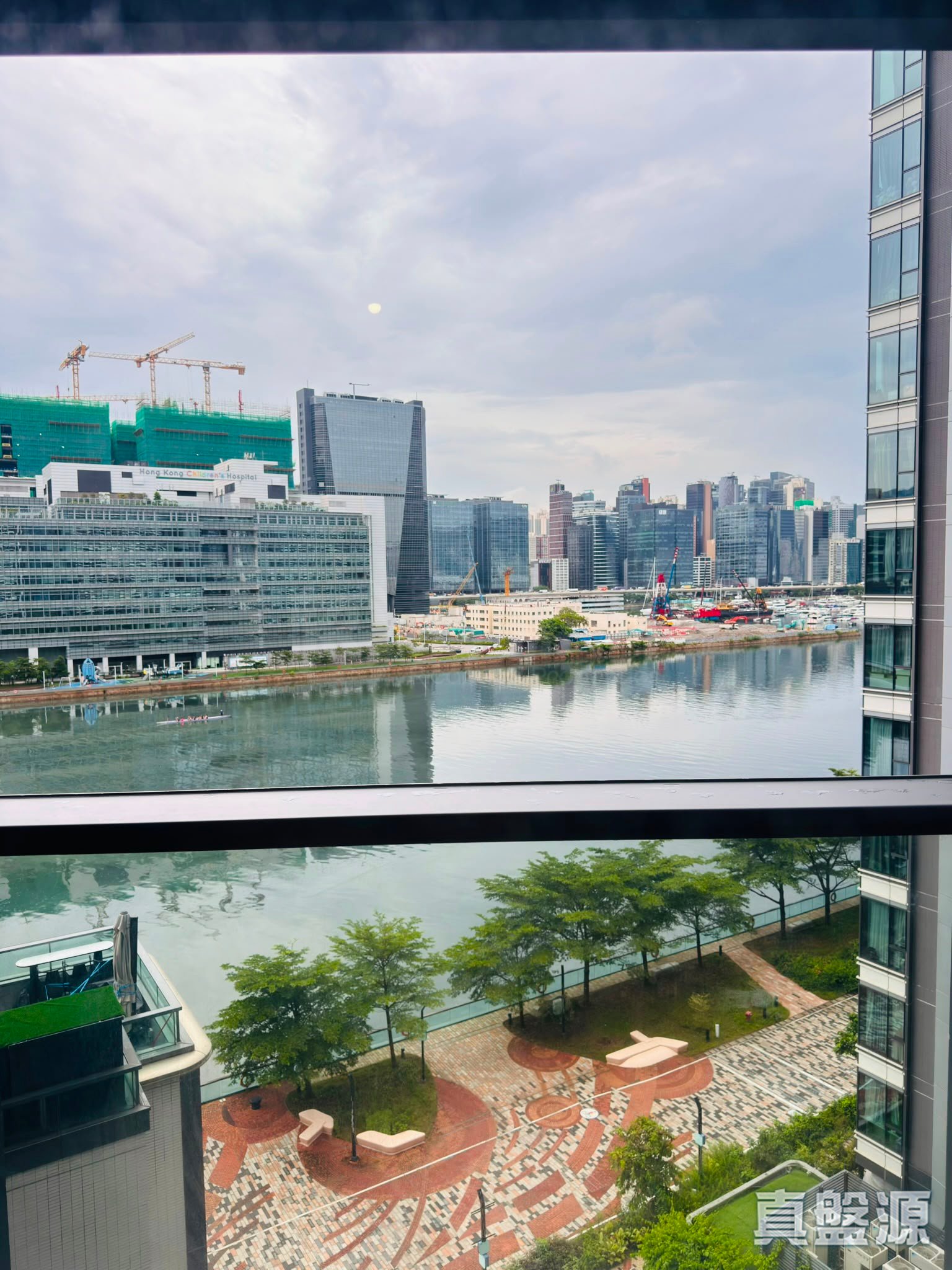 DOUBLE COAST PHASE 1 DOUBLE COAST I - Tower 3 Medium Floor Zone Flat A To Kwa Wan/Kowloon City/Kai Tak/San Po Kong