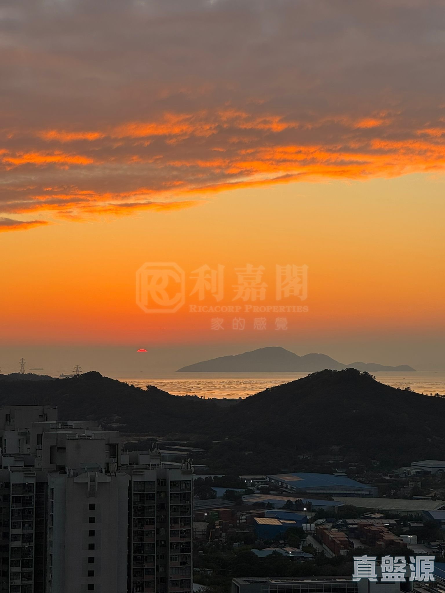 CENTRAL PARK TOWERS PHASE 1 - Tower 5 Very High Floor Zone Flat C Tin Shui Wai