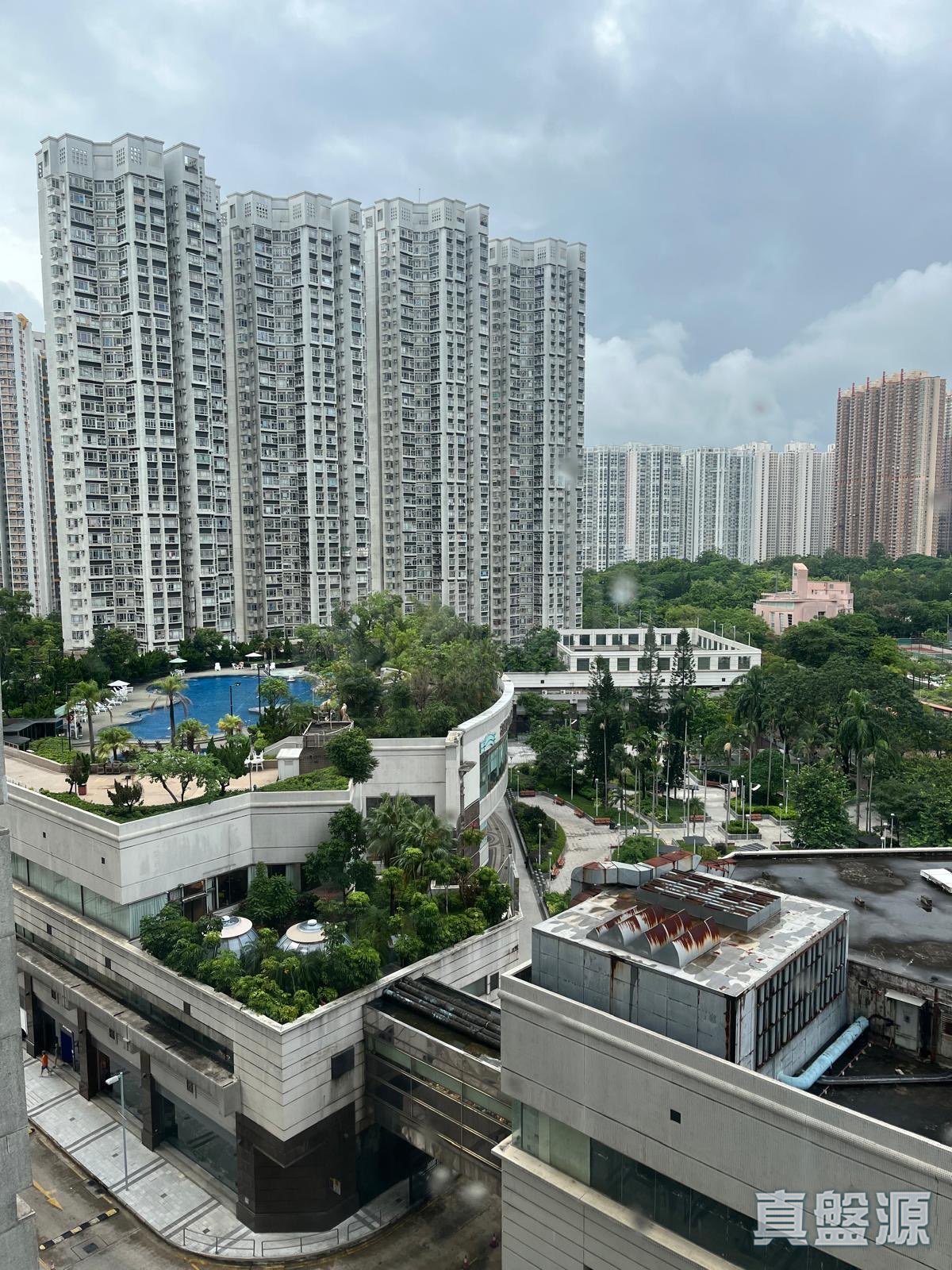KINGSWOOD VILLAS PHASE 1 LOCWOOD COURT - Block 2 Medium Floor Zone Tin Shui Wai
