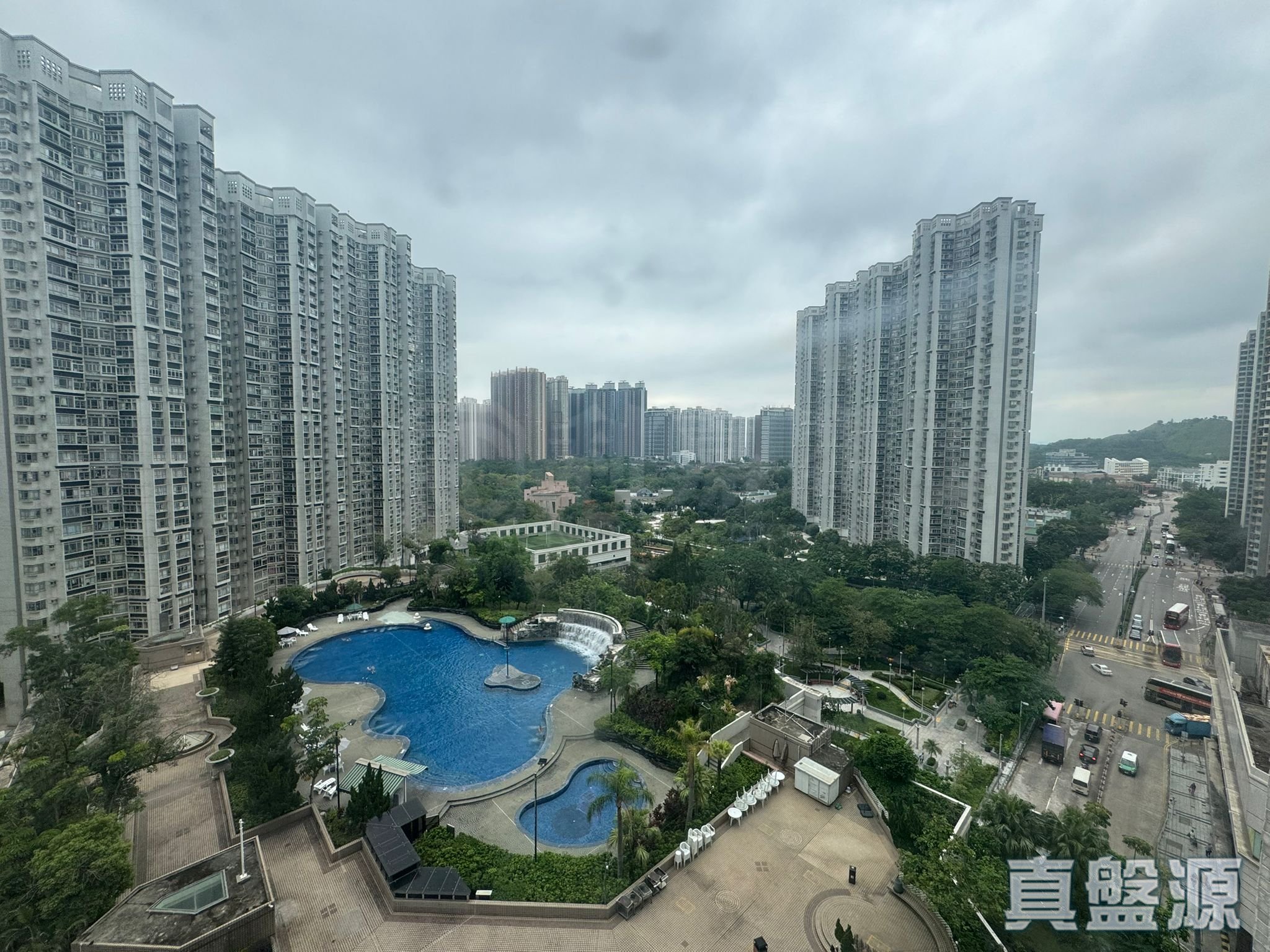 KINGSWOOD VILLAS PHASE 1 LOCWOOD COURT - Block 4 High Floor Zone Tin Shui Wai