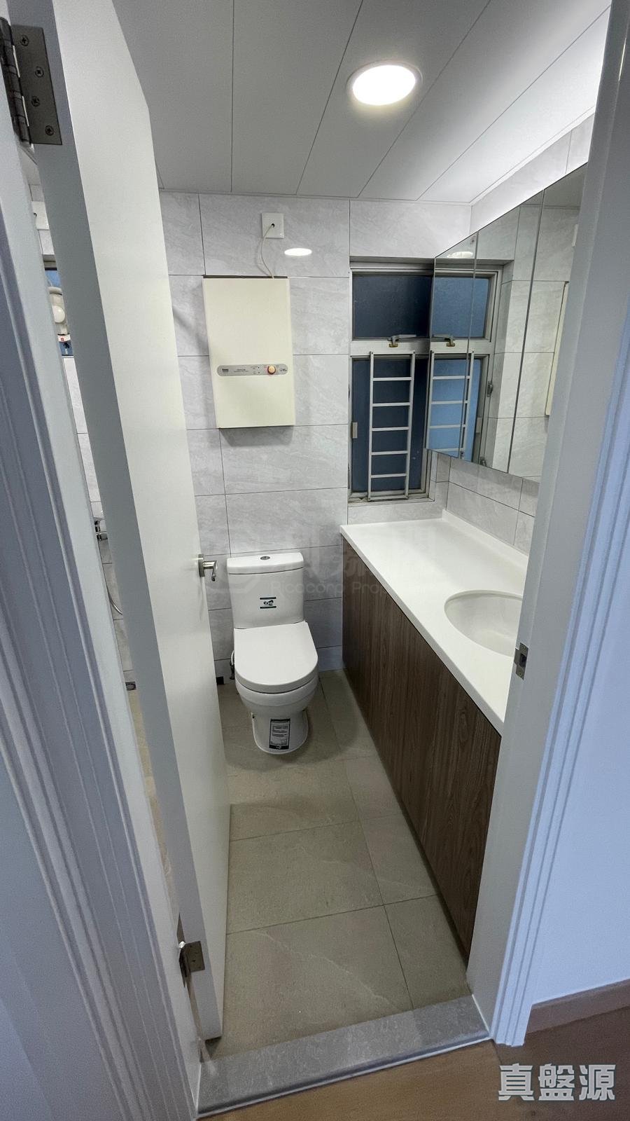 KINGSWOOD VILLAS PHASE 6 MAYWOOD COURT - Block 3 Tin Shui Wai