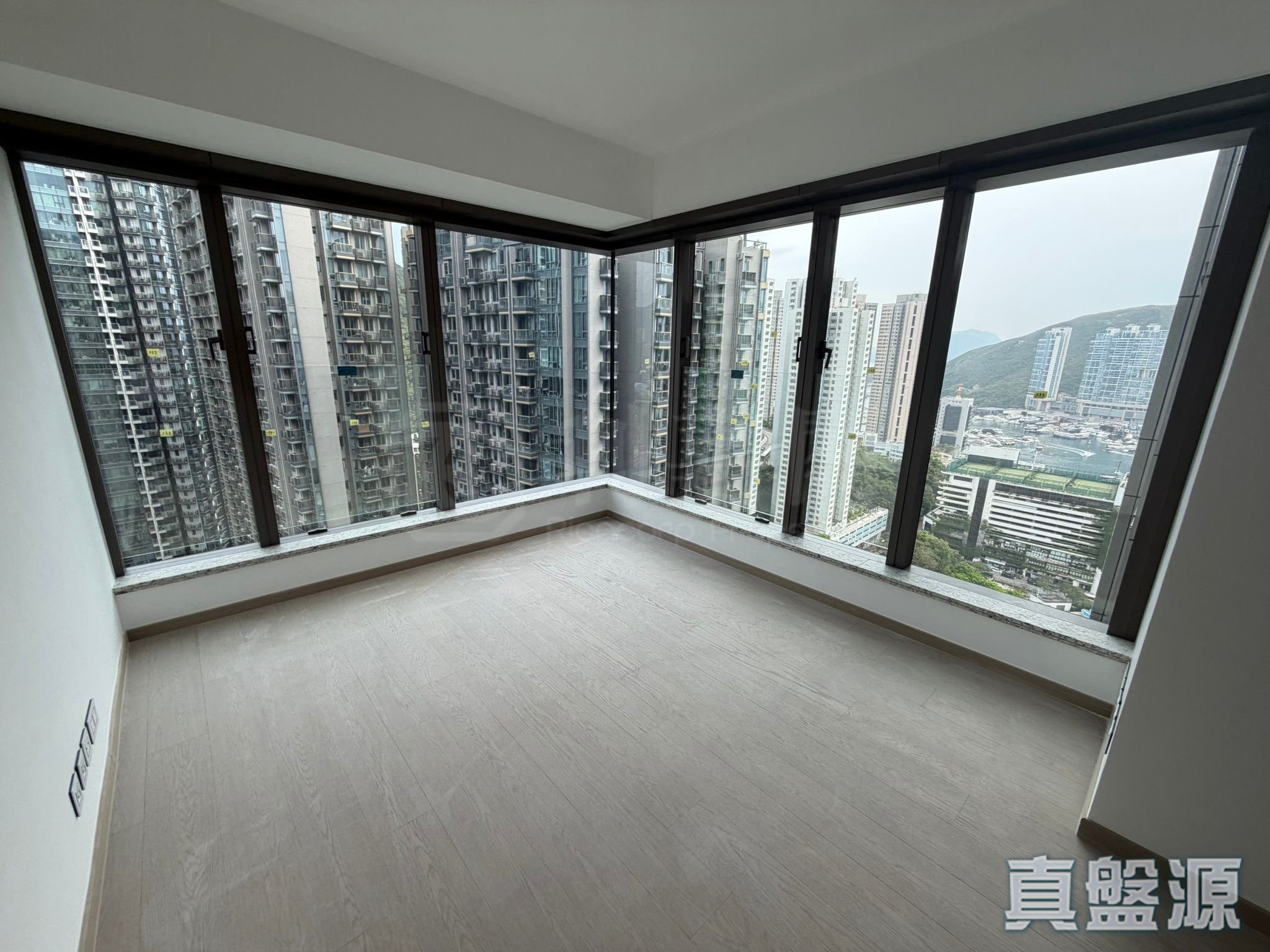 港島南岸 3B期 BLUE COAST 1座 (1B) 高層 A室 黃竹坑/深灣