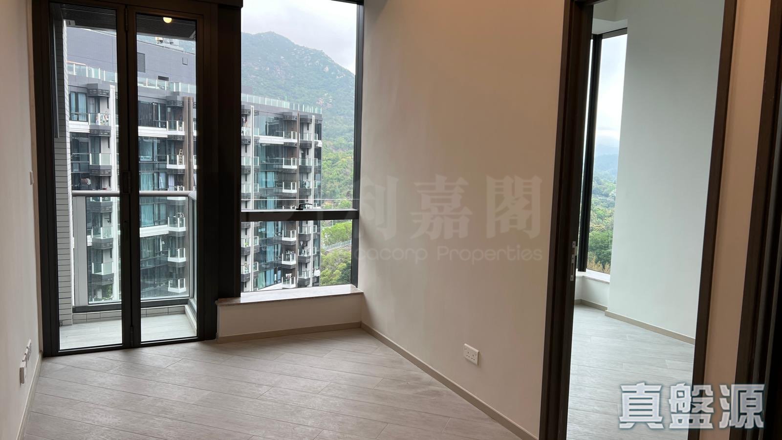 THE ROYALE PHASE 2 STARFRONT ROYALE - Tower 1 Very High Floor Zone Flat 10 Sham Tseng/Castle Peak Road