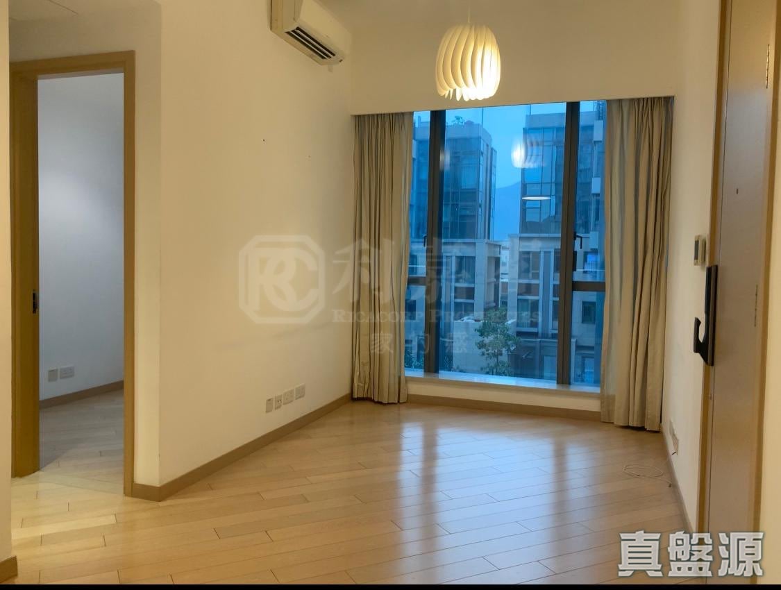 RIVA ENNA BOULEVARD TOWER 7 Medium Floor Zone Yuen Long