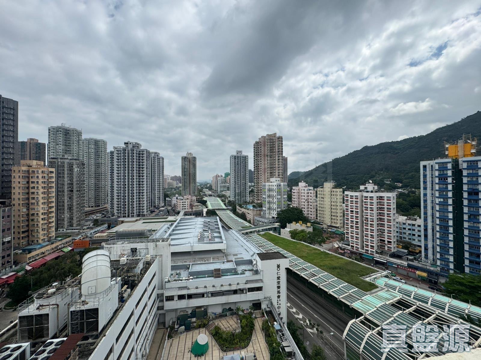 富華大廈 極高層 E室 屯門