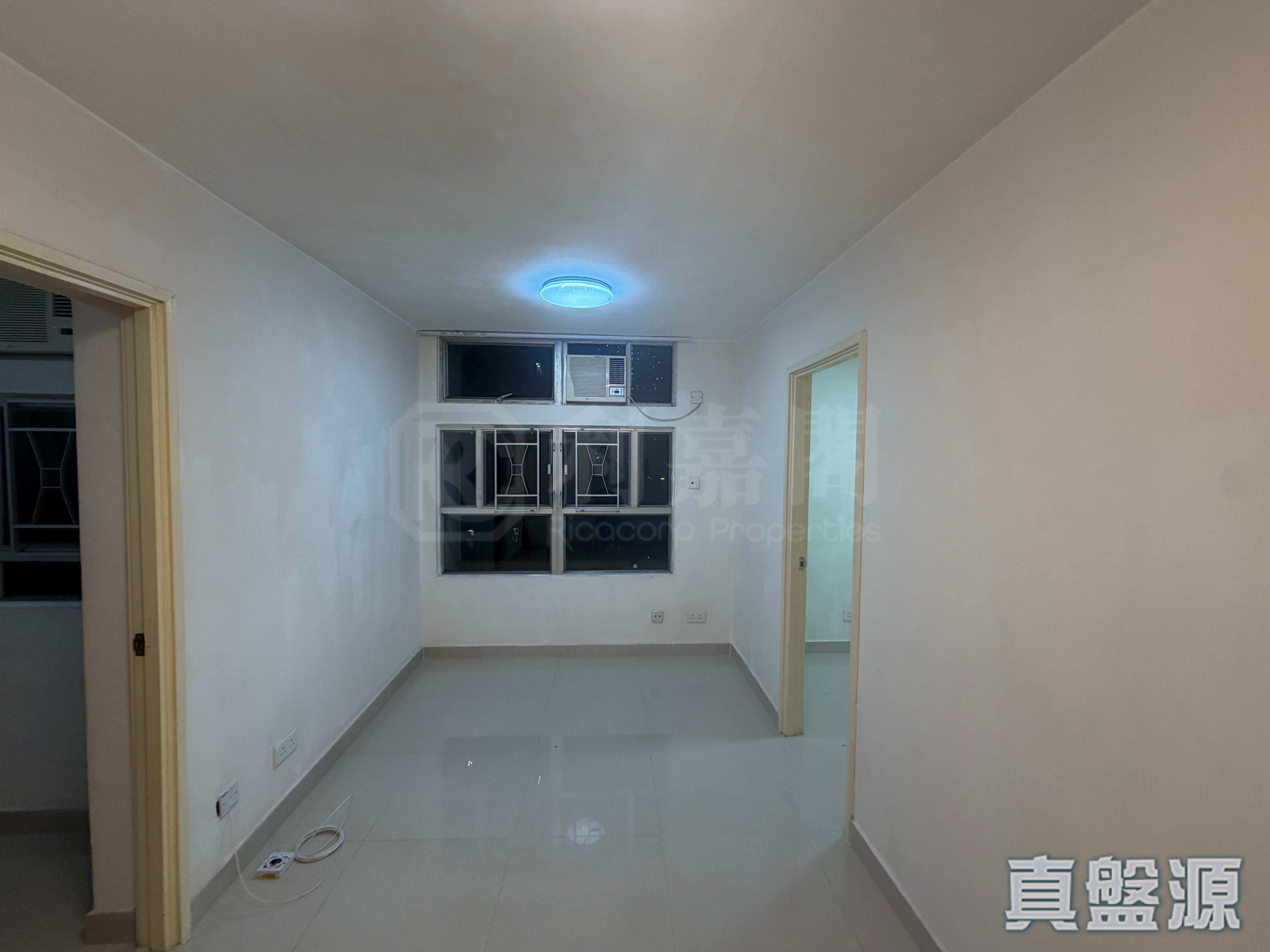 新圍苑 新賢閣 (A座) 中層 8室 屯門