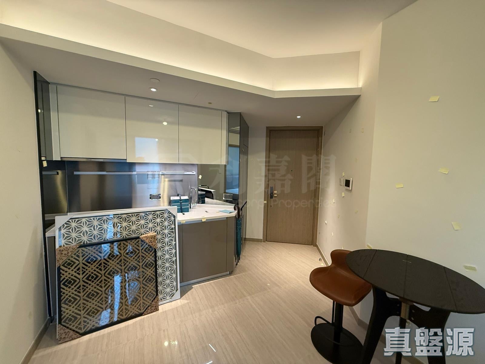 THE SOUTHSIDE PHASE 1 SOUTHLAND - Tower 1 (1a) Medium Floor Zone Flat D Wong Chuk Hang/Sham Wan