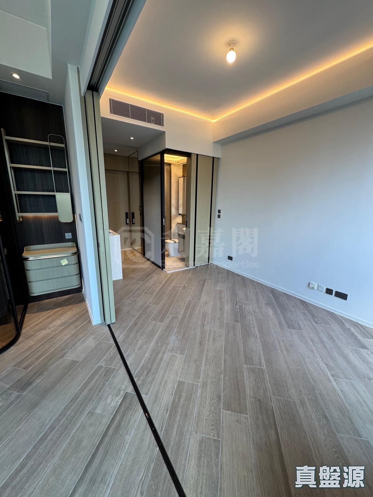 HENLEY PARK TOWER 1B Very High Floor Zone Flat J To Kwa Wan/Kowloon City/Kai Tak/San Po Kong