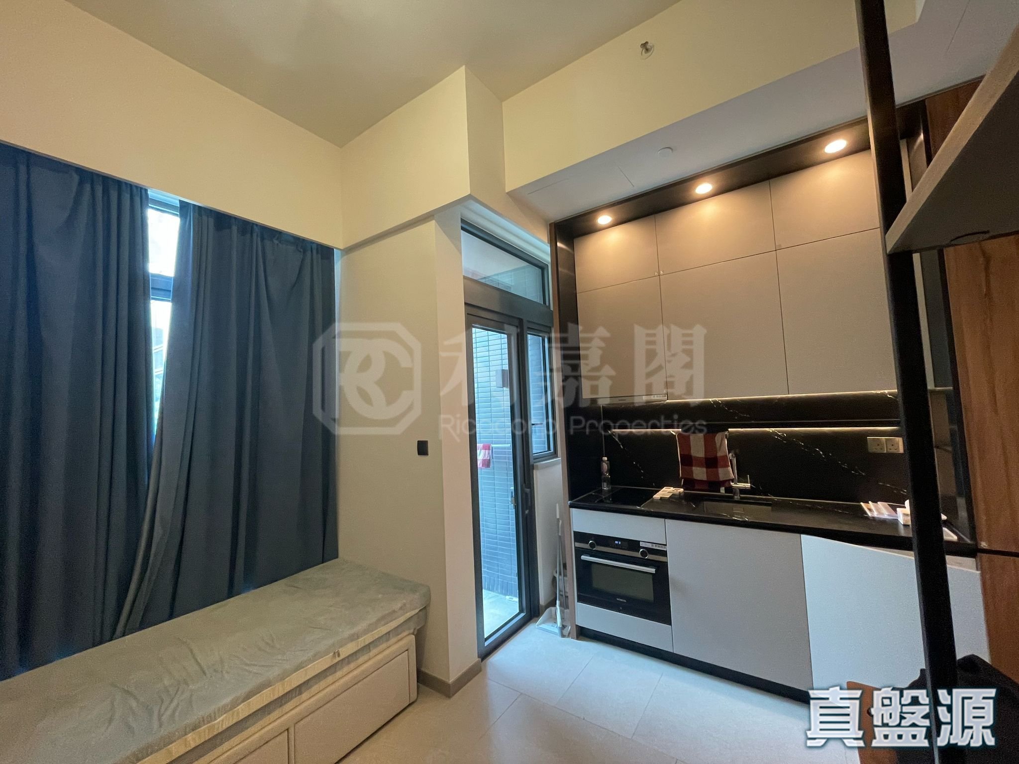 SILICON HILL PHASE 1 - Greenwood Tower 1 Very High Floor Zone Flat A3 Tai Po