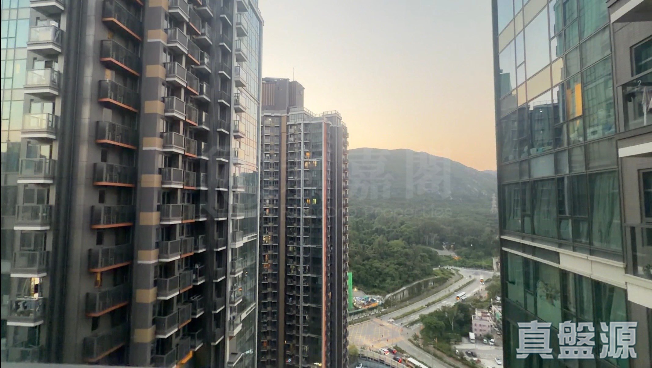 NOVO LAND PHASE 1B - Bergen Tower 1 Very High Floor Zone Tuen Mun