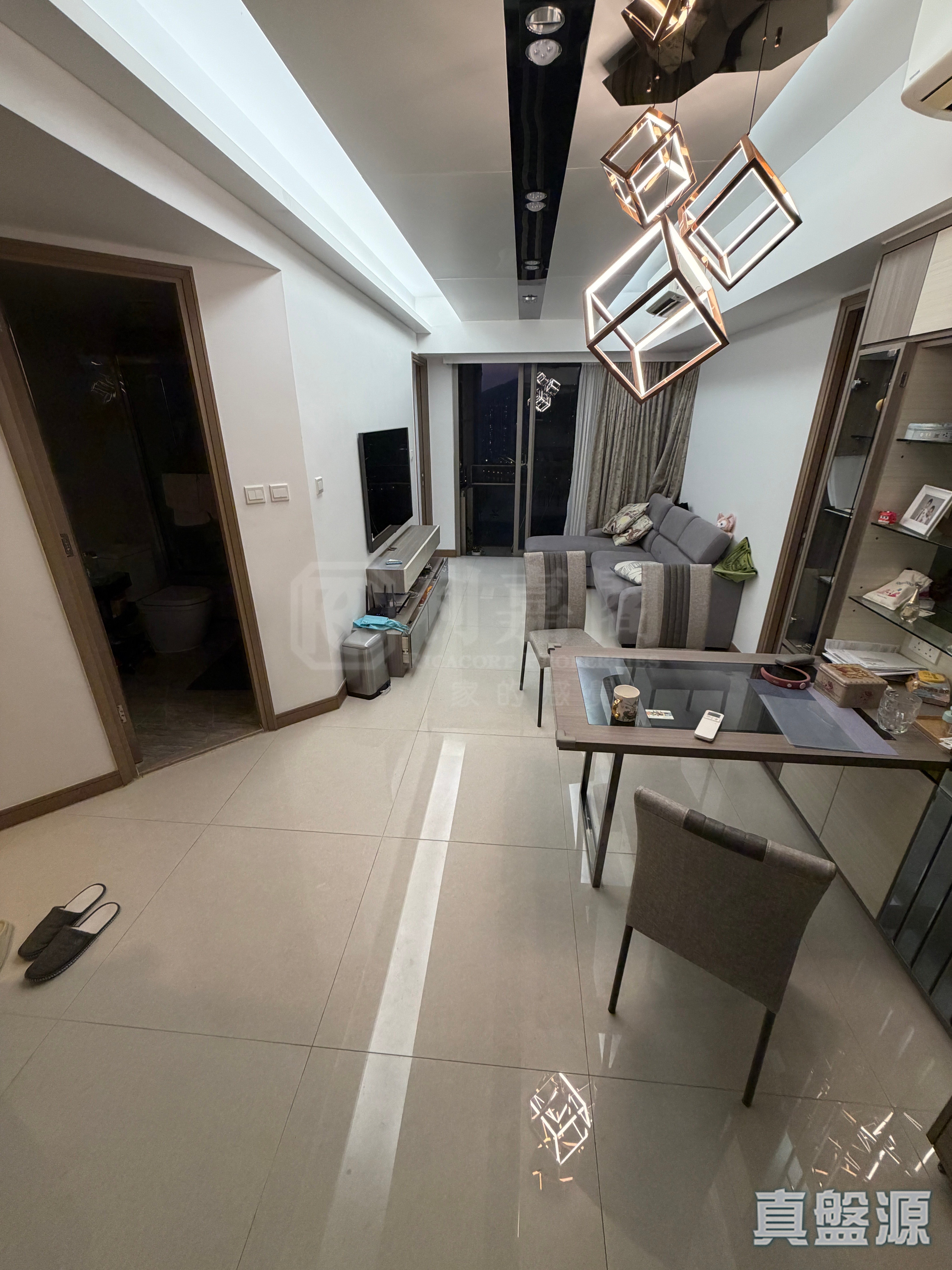 海之戀 3期A 海之戀．愛炫美 5B座 高層 C室 荃灣