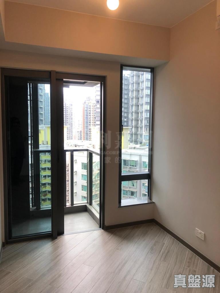 蝶翠峰 5期 尚悦‧岭 1座 高层 D室 元朗