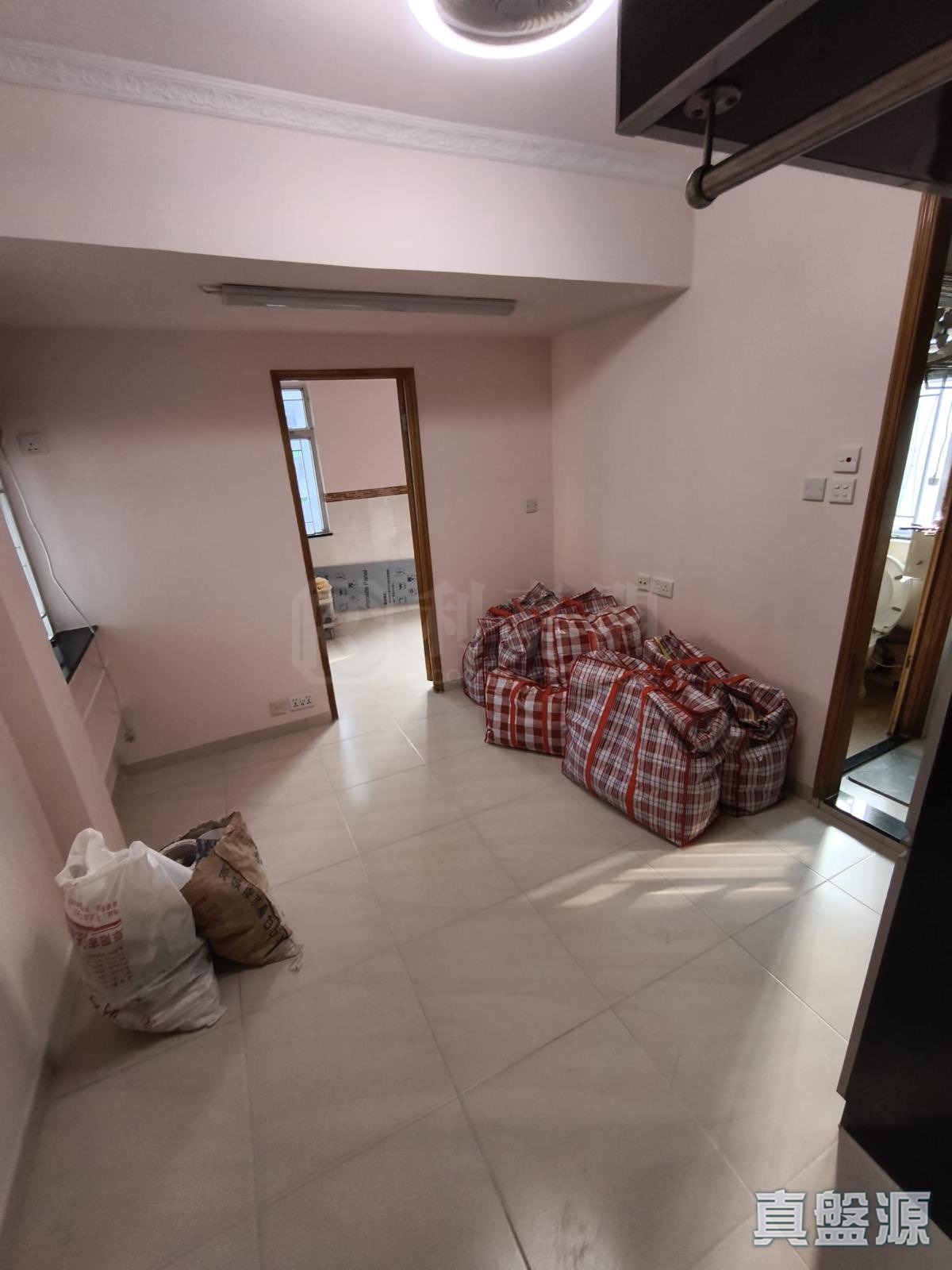 HEUNG SHING BUILDING Very High Floor Zone Flat A Tsuen Wan