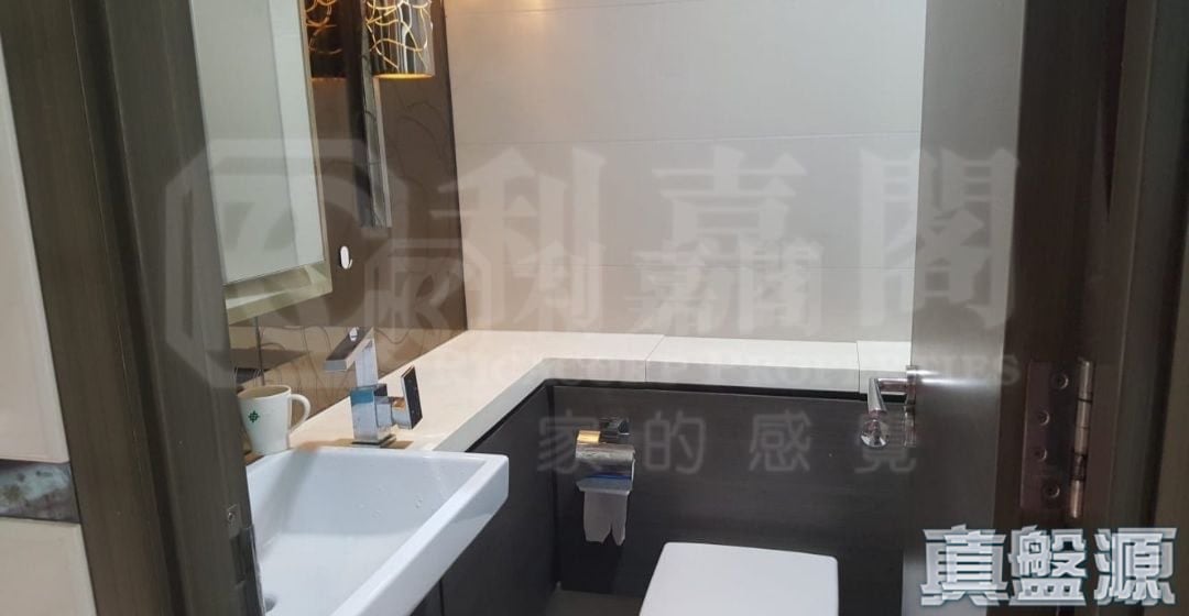 NO. 8 ROYAL GREEN Low Floor Zone Flat B Sheung Shui/Fanling/Kwu Tung