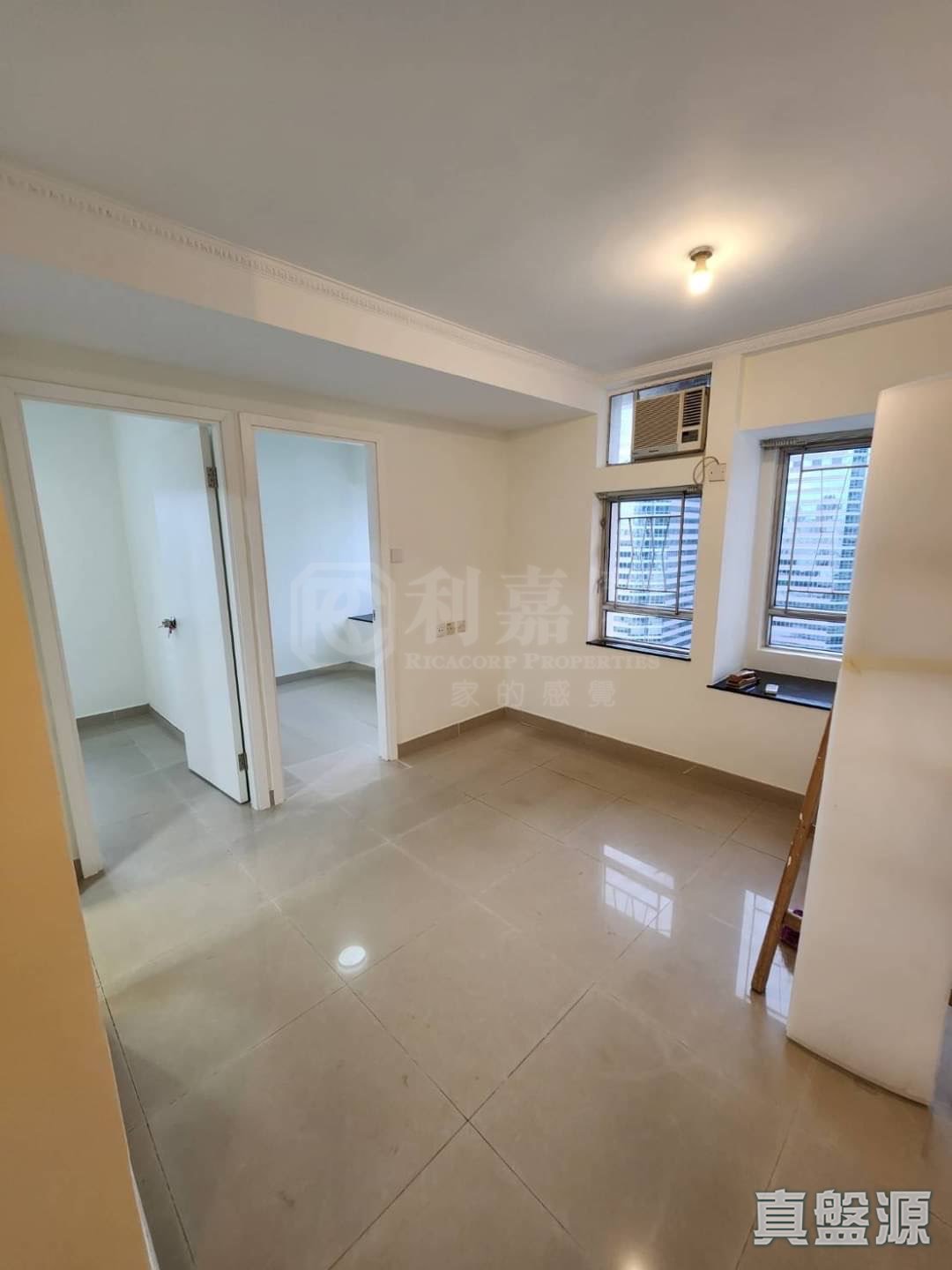 NEW KWAI FONG GARDENS BLOCK A High Floor Zone Flat 06 Kwai Chung/Park Island