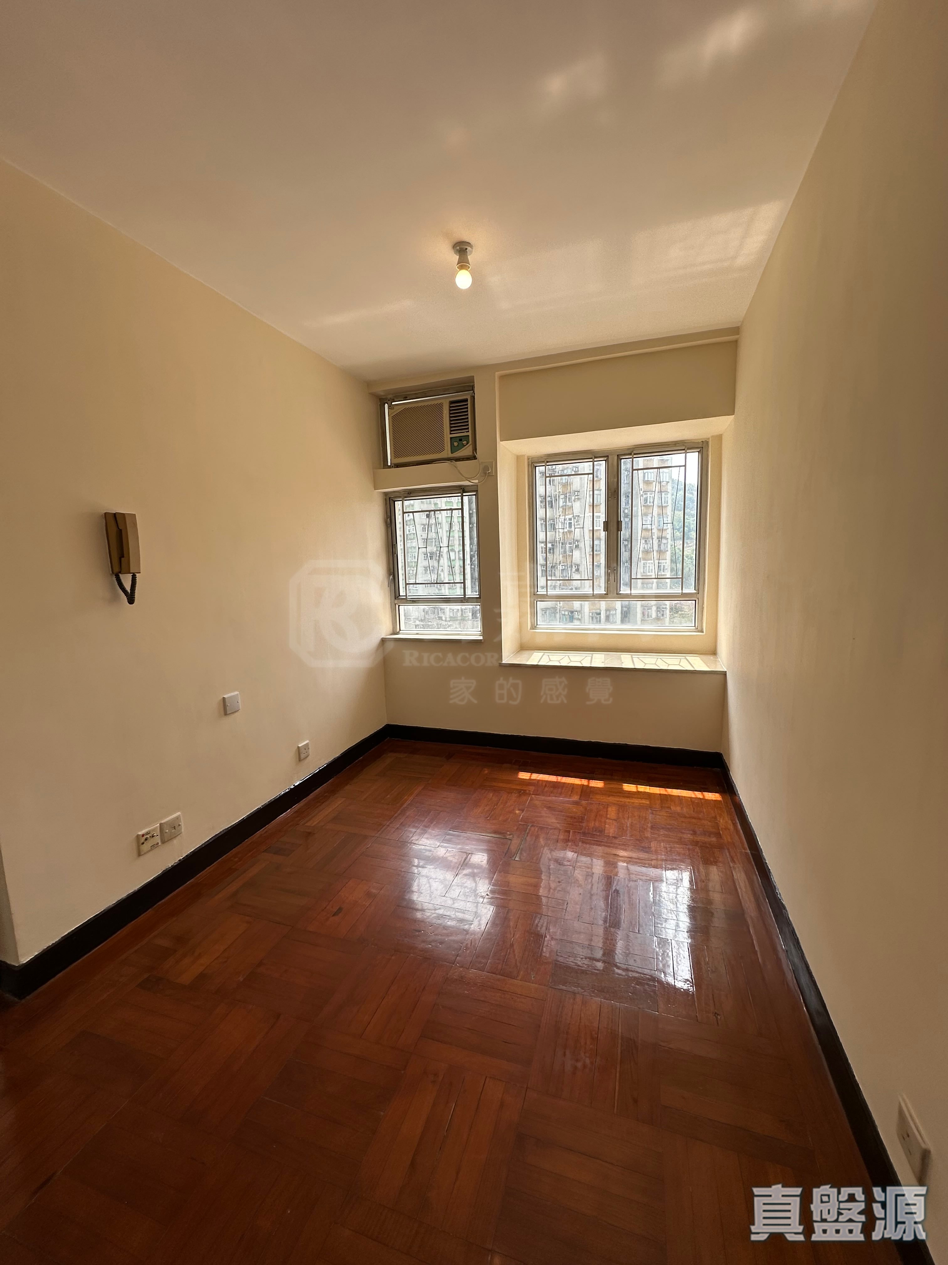 新葵芳花園 B座 中層 02室 葵涌