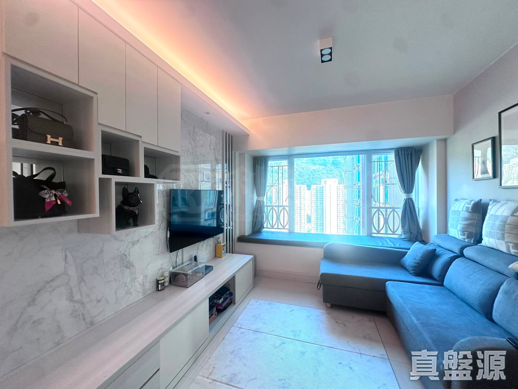 THE APEX TOWER 2 Very High Floor Zone Flat E Kwai Chung/Park Island