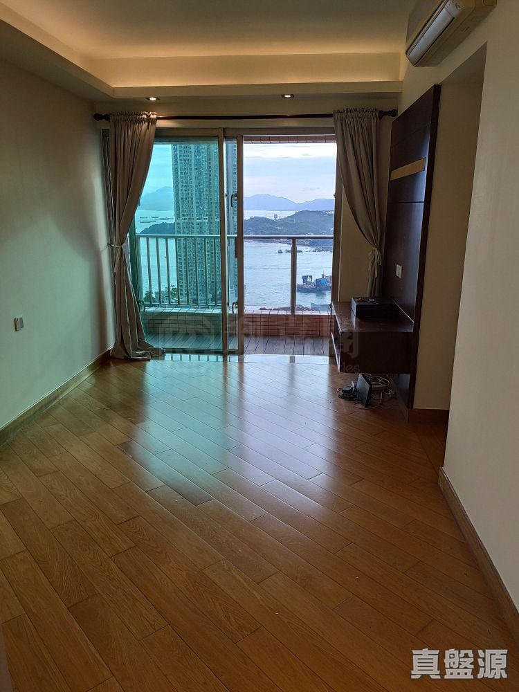 HARBOUR GREEN TOWER 3 High Floor Zone Flat D Olympic Station/Nam Cheong