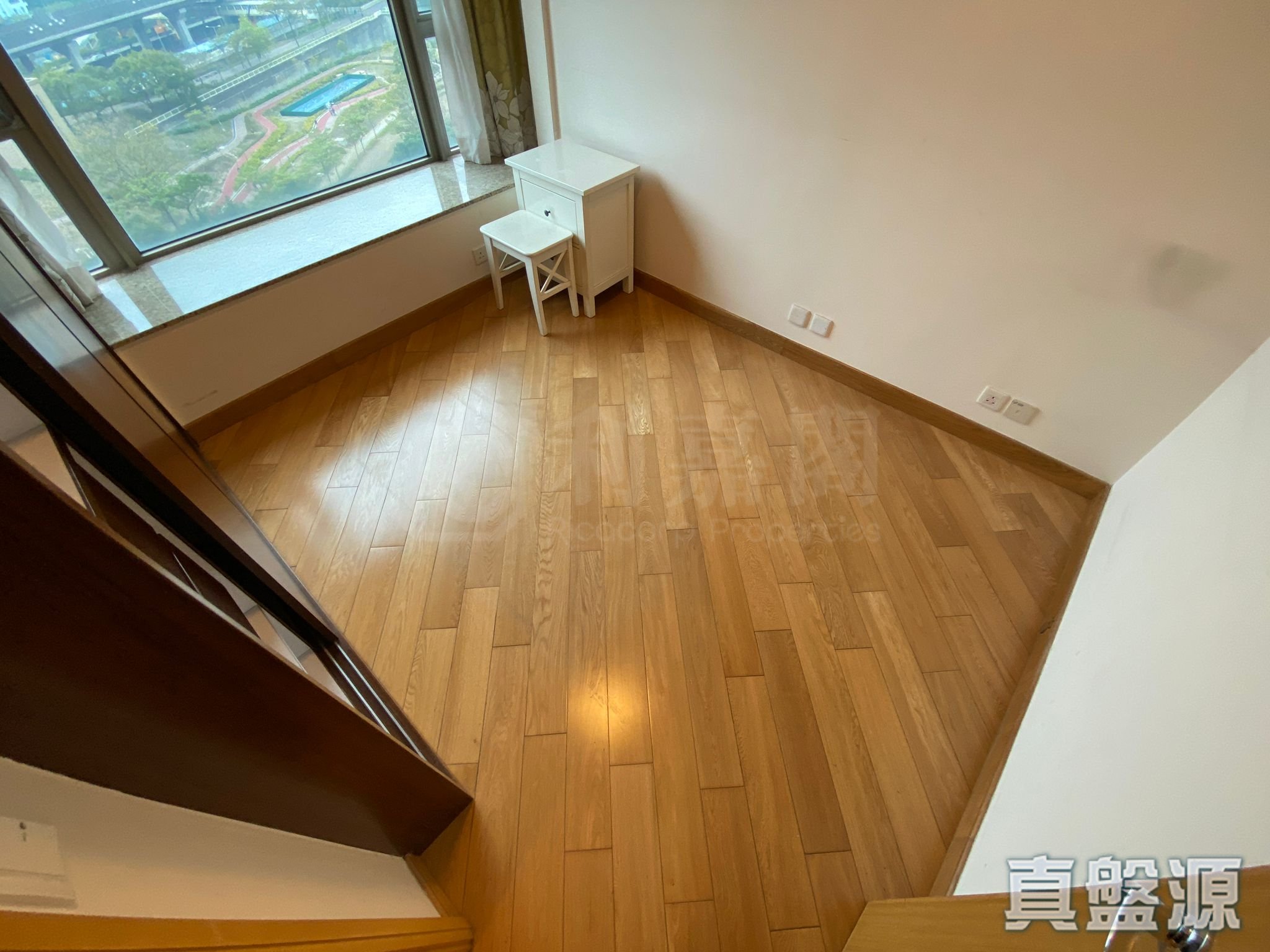 HARBOUR GREEN TOWER 6 Flat F Olympic Station/Nam Cheong