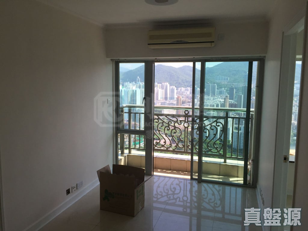 HAMPTON PLACE TOWER 2 Very High Floor Zone Flat E Olympic Station/Nam Cheong