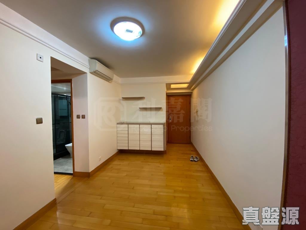 PARK AVENUE PHASE 1 - Tower 9 Medium Floor Zone Flat H Olympic Station/Nam Cheong