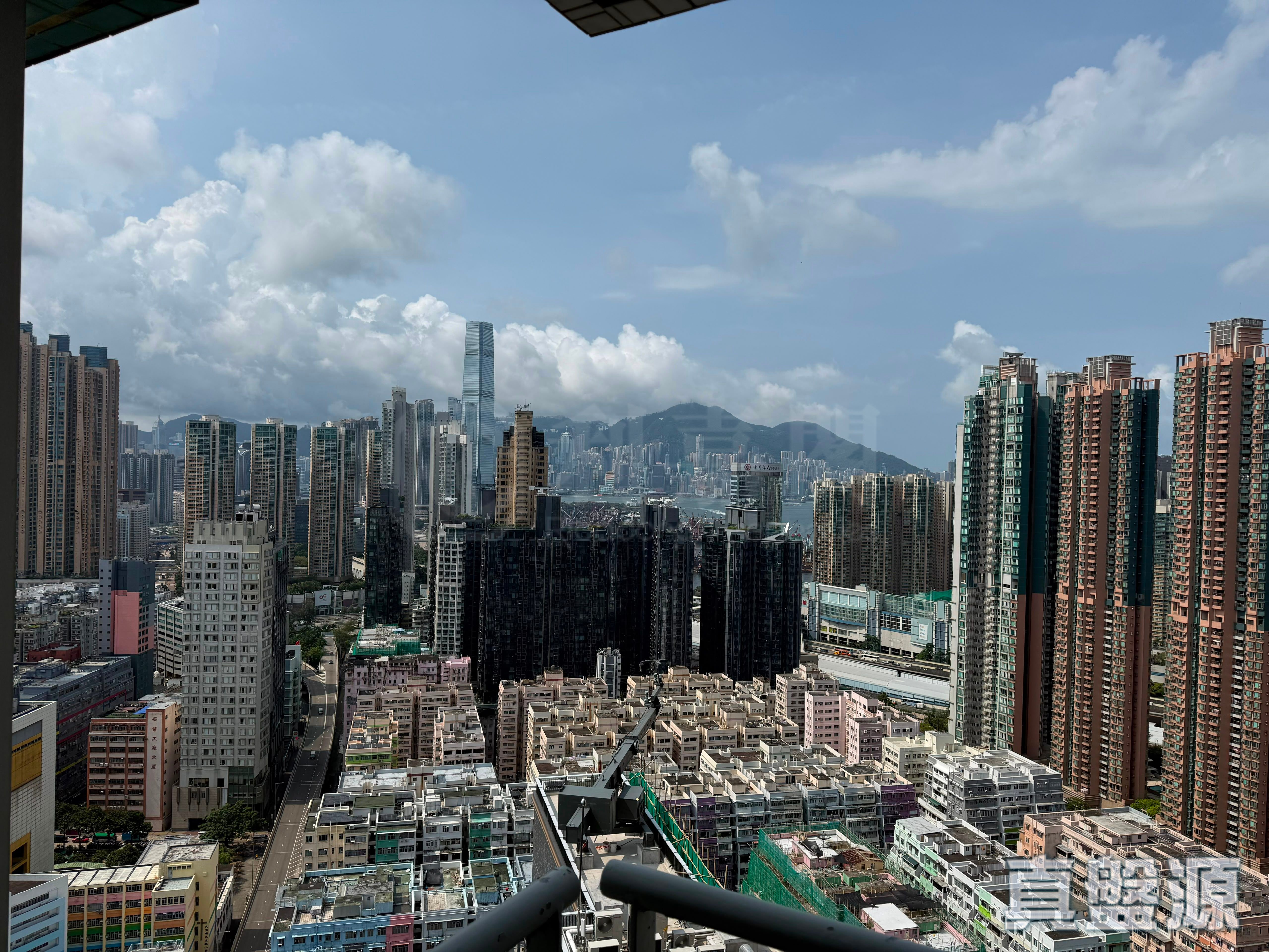 METRO HARBOUR VIEW PHASE II - Tower 10 High Floor Zone Flat C Olympic Station/Nam Cheong