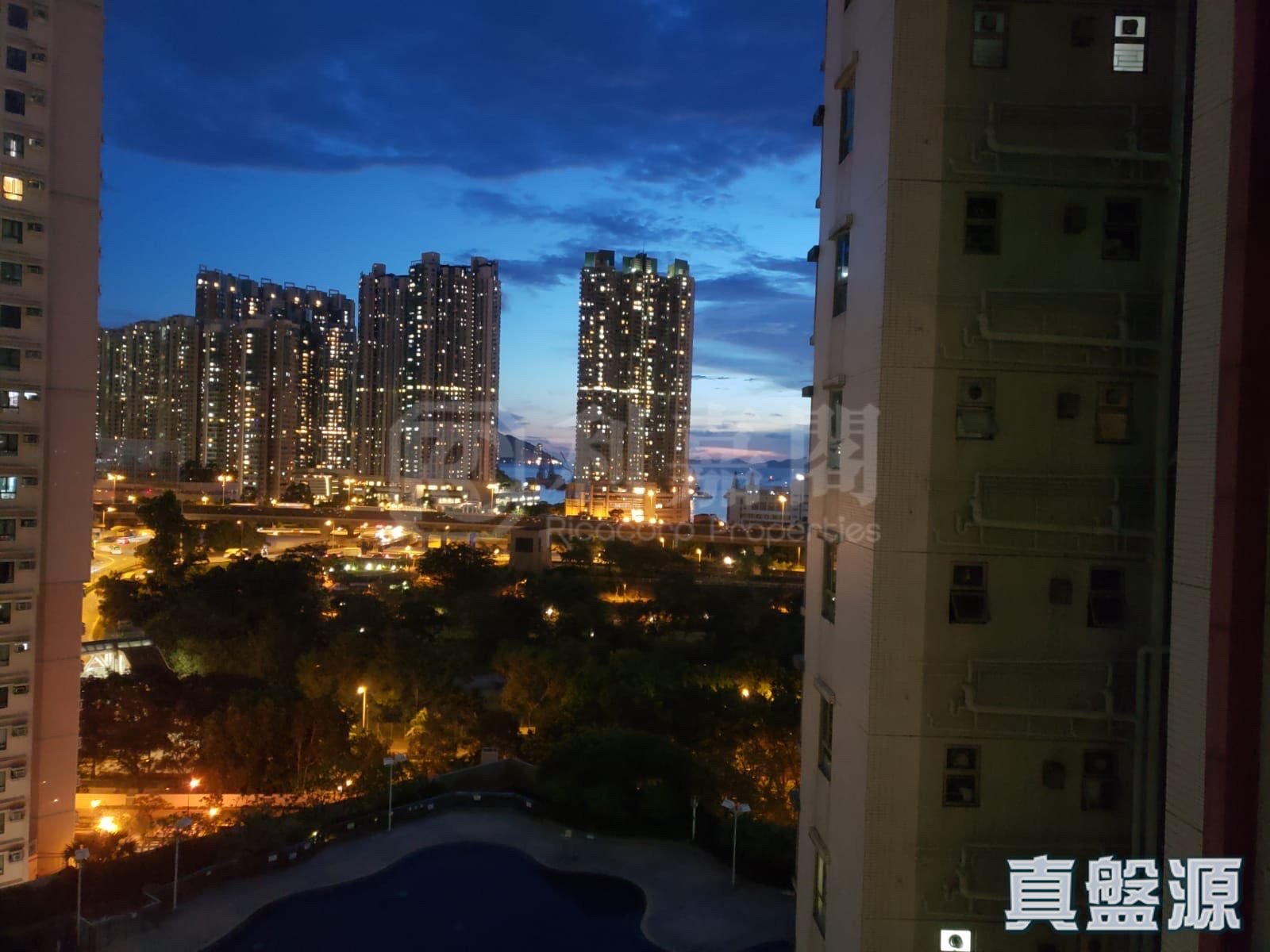 METRO HARBOUR VIEW PHASE I - Tower 2 Low Floor Zone Flat E Olympic Station/Nam Cheong