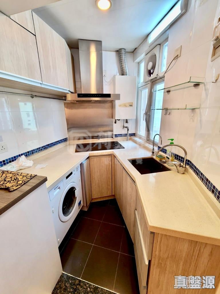 金富大厦 高层 B2室 何文田/京士柏/九龙塘/又一村