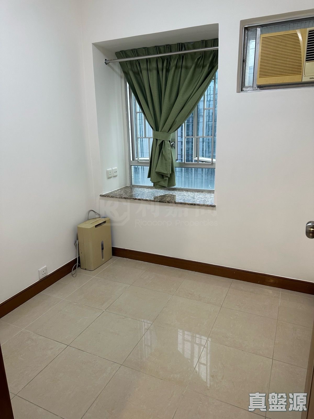 華蘭花園 翠蘭閣 極高層 E室 康怡/鰂魚涌/太古城