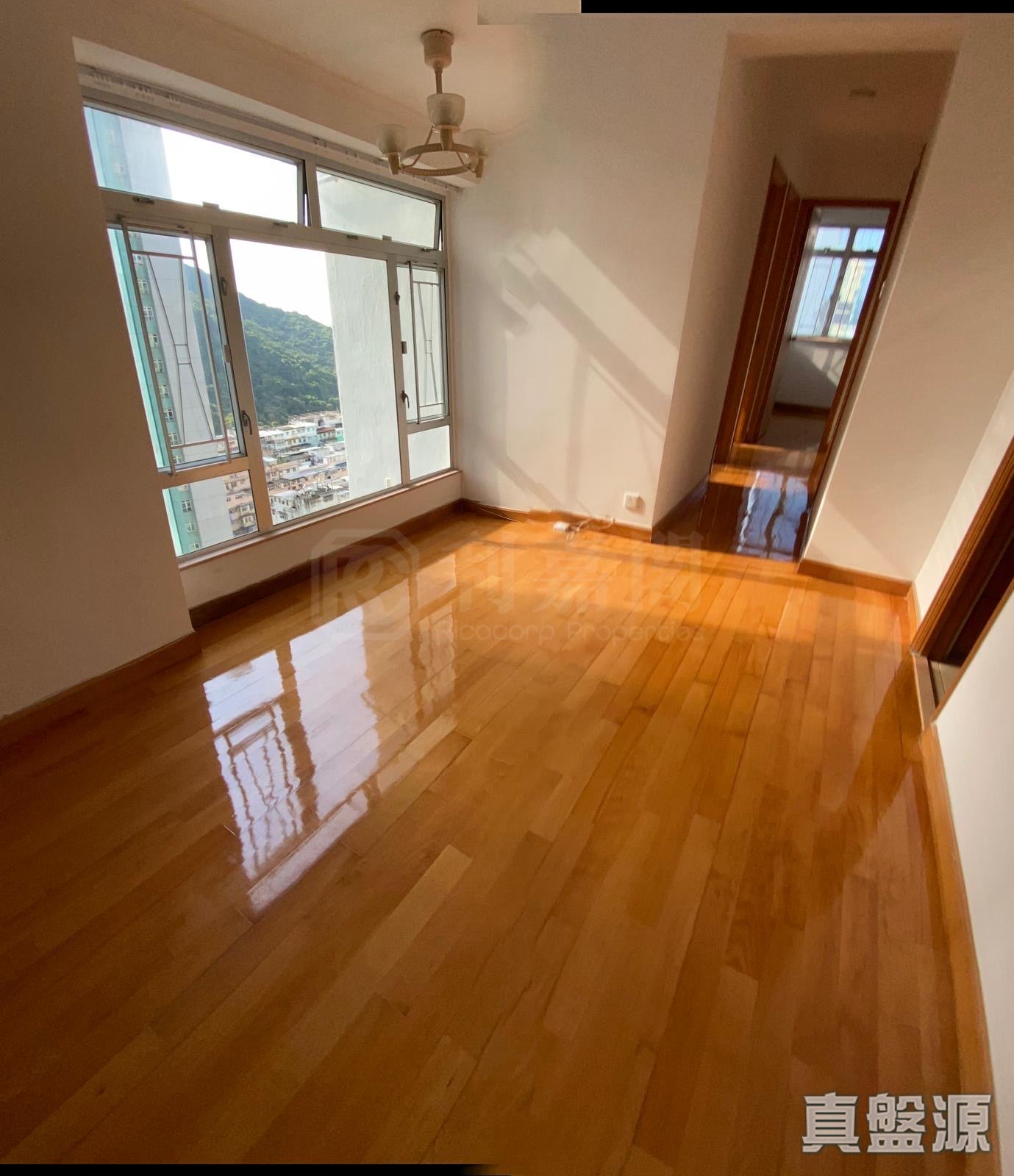 NAN FUNG SUN CHUEN BLOCK 1 Very High Floor Zone Flat H Quarry Bay/Kornhill/Taikoo Shing