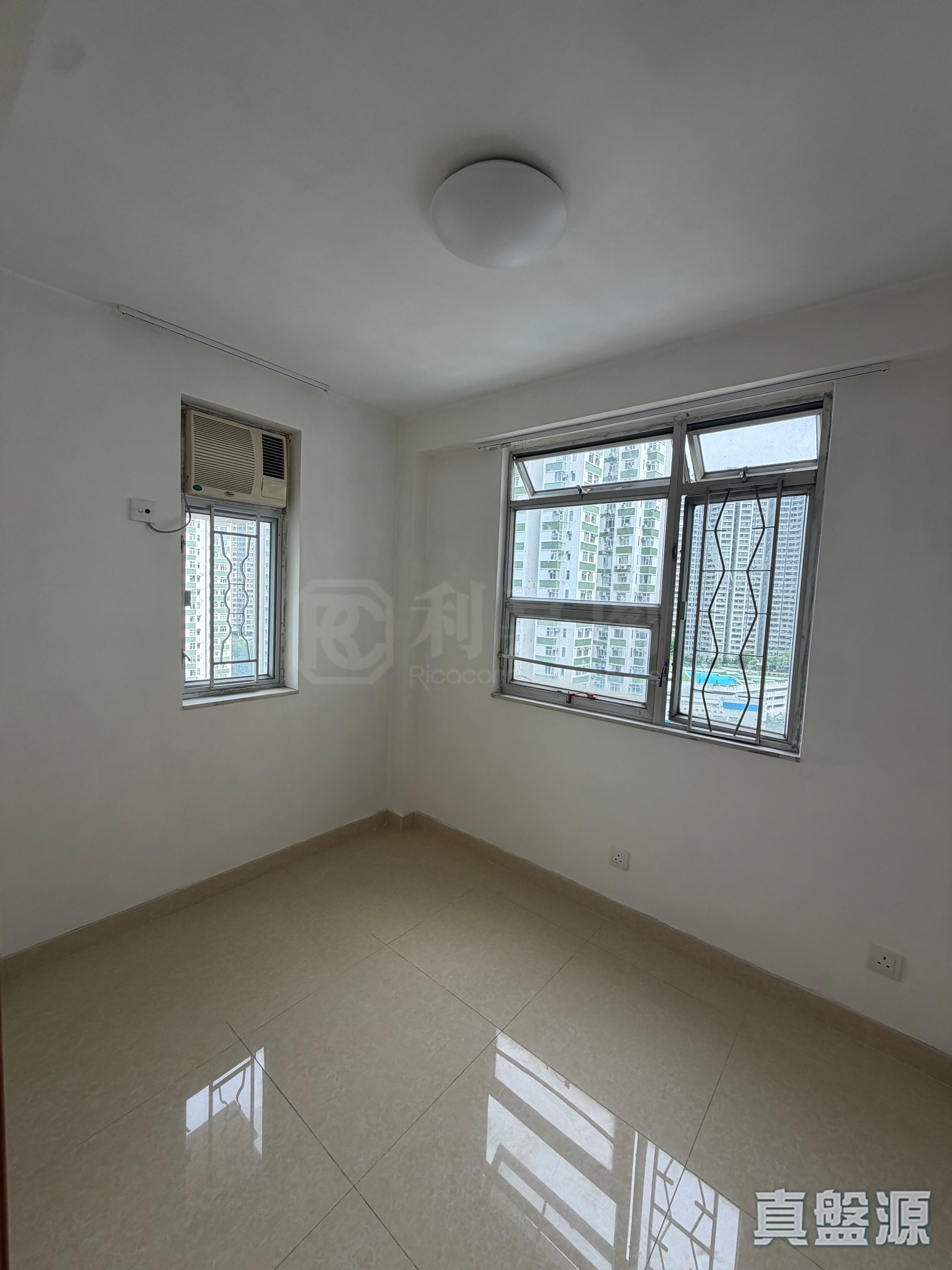 NAN FUNG SUN CHUEN BLOCK 3 High Floor Zone Flat C Quarry Bay/Kornhill/Taikoo Shing