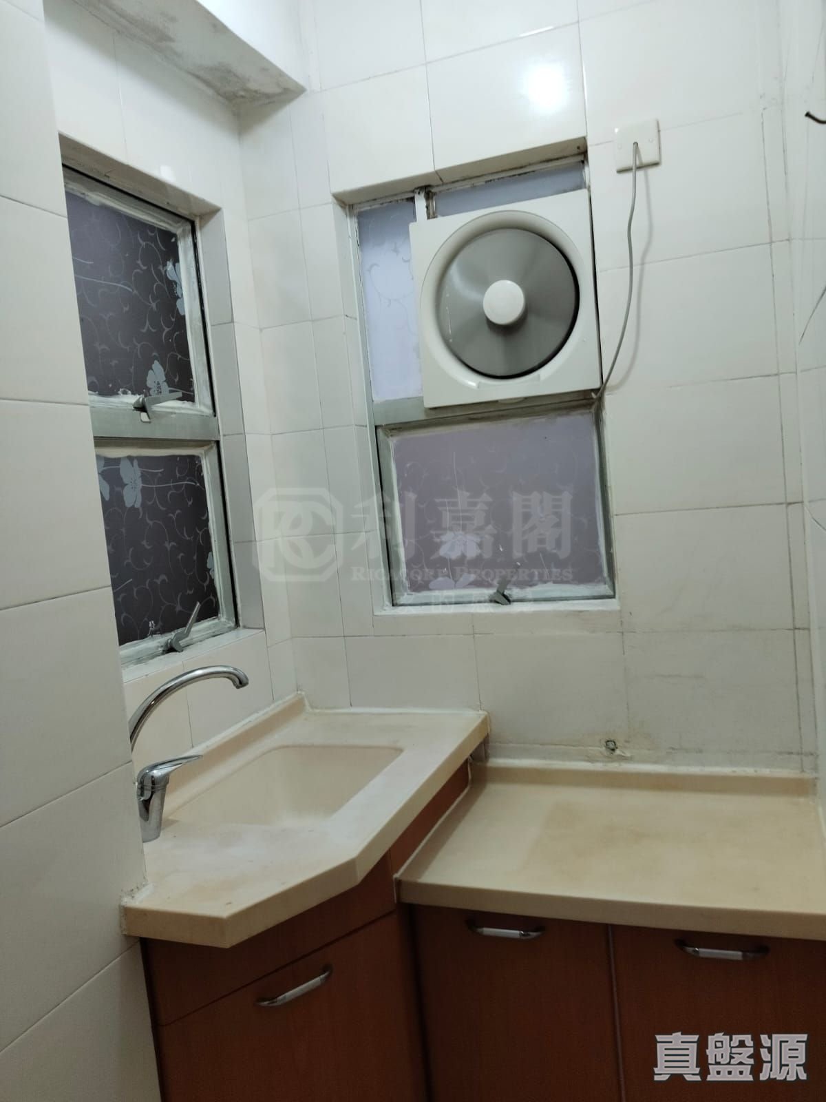 GRANDVIEW COURT Medium Floor Zone Flat E Quarry Bay/Kornhill/Taikoo Shing