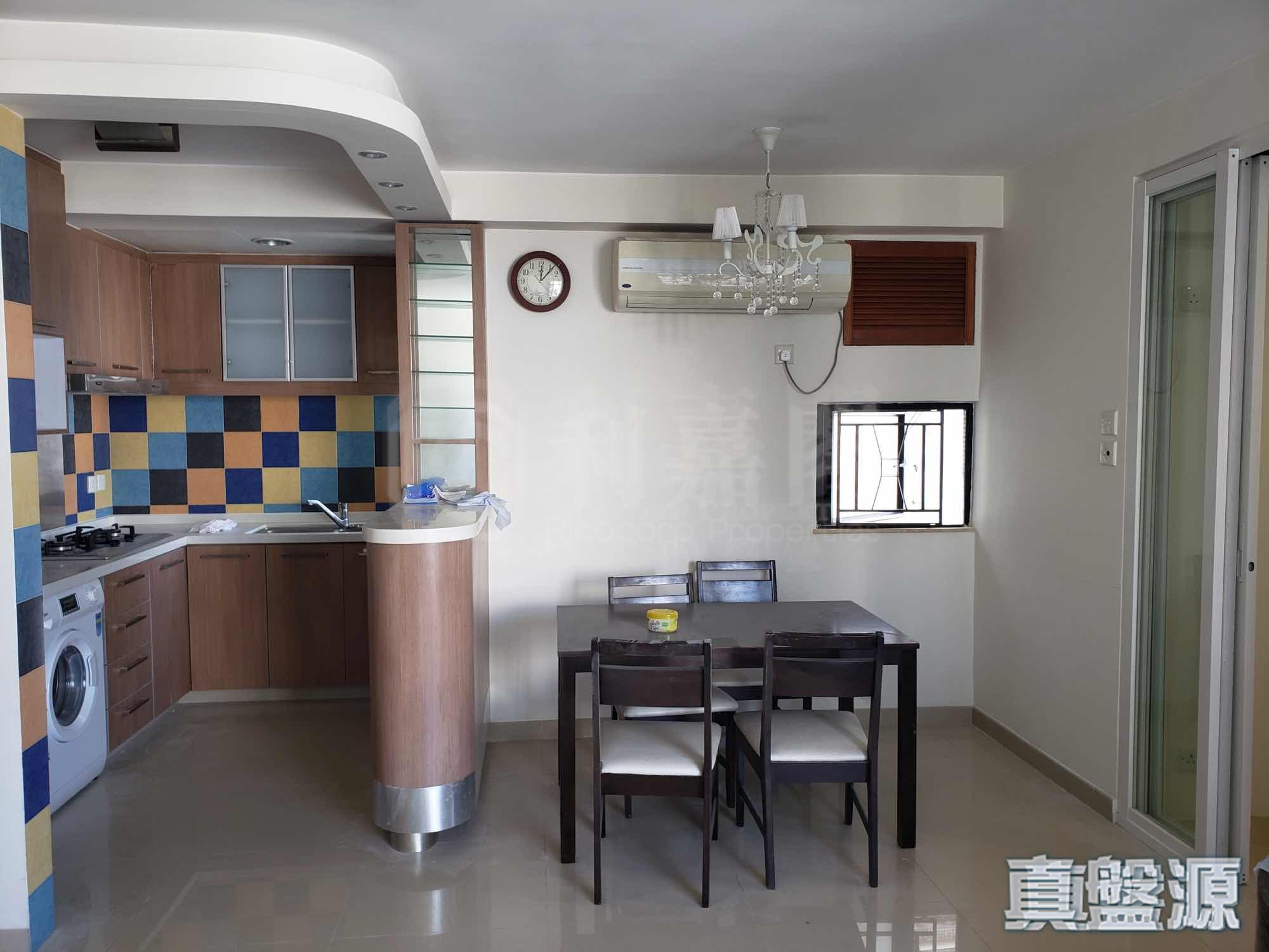 KORNHILL BLOCK D (FLAT 9 - 16) Very High Floor Zone Flat 16 Quarry Bay/Kornhill/Taikoo Shing