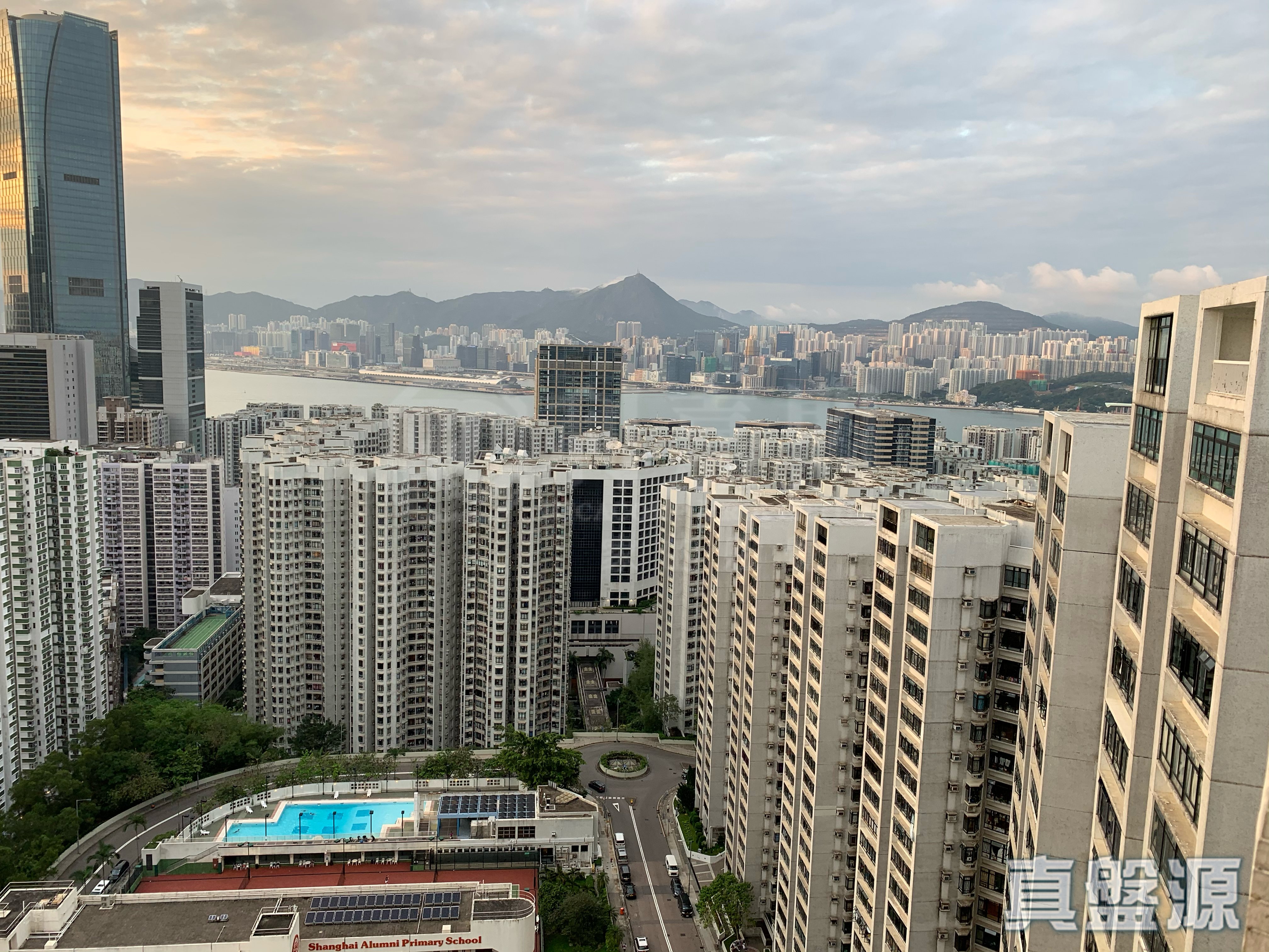 KORNHILL BLOCK E (FLAT 9 - 16) Very High Floor Zone Flat 9 Quarry Bay/Kornhill/Taikoo Shing