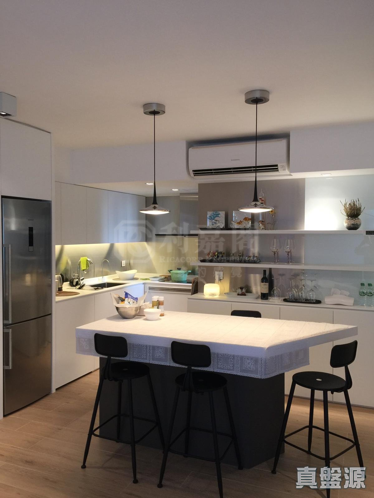 KORNHILL BLOCK E (FLAT 9 - 16) High Floor Zone Flat 16 Quarry Bay/Kornhill/Taikoo Shing