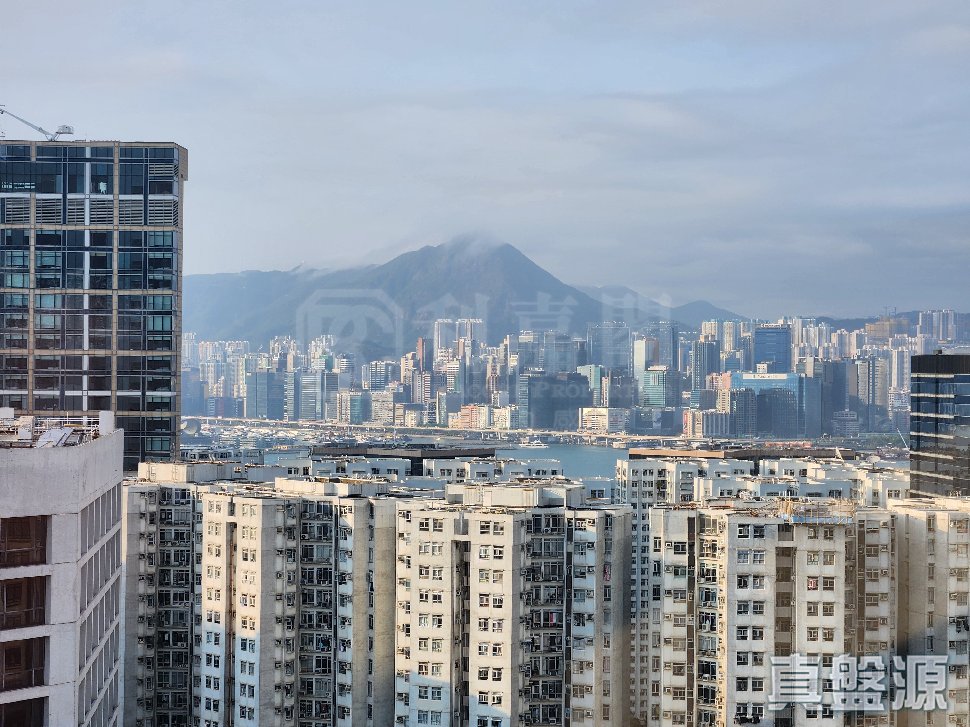 KORNHILL BLOCK J (FLAT 9 - 16) Very High Floor Zone Flat 9 Quarry Bay/Kornhill/Taikoo Shing