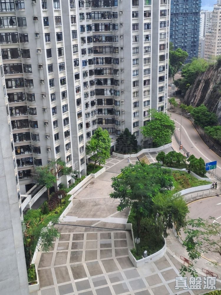 KORNHILL BLOCK K (FLAT 9 - 16) High Floor Zone Flat 14 Quarry Bay/Kornhill/Taikoo Shing