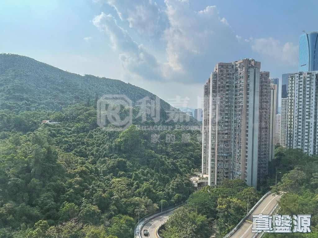 KORNHILL BLOCK A (FLAT 1 - 8) Medium Floor Zone Flat 8 Quarry Bay/Kornhill/Taikoo Shing